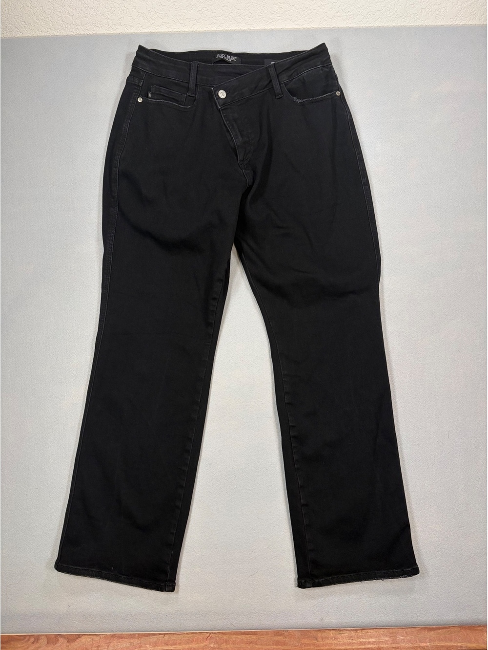 Judy Blue Black Crossover Asymmetrical Waistband Dad Jeans Size 16W Stretch - Picture 2 of 16